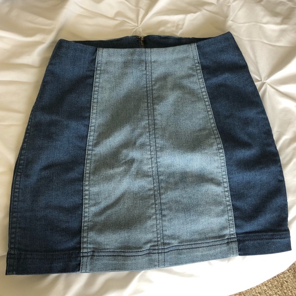 Free People Dresses & Skirts - WORN ONCE Free People Block Color DenimSkirt SIZE2